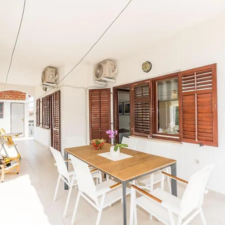 Tinel Apartment Sukosan Exterior photo
