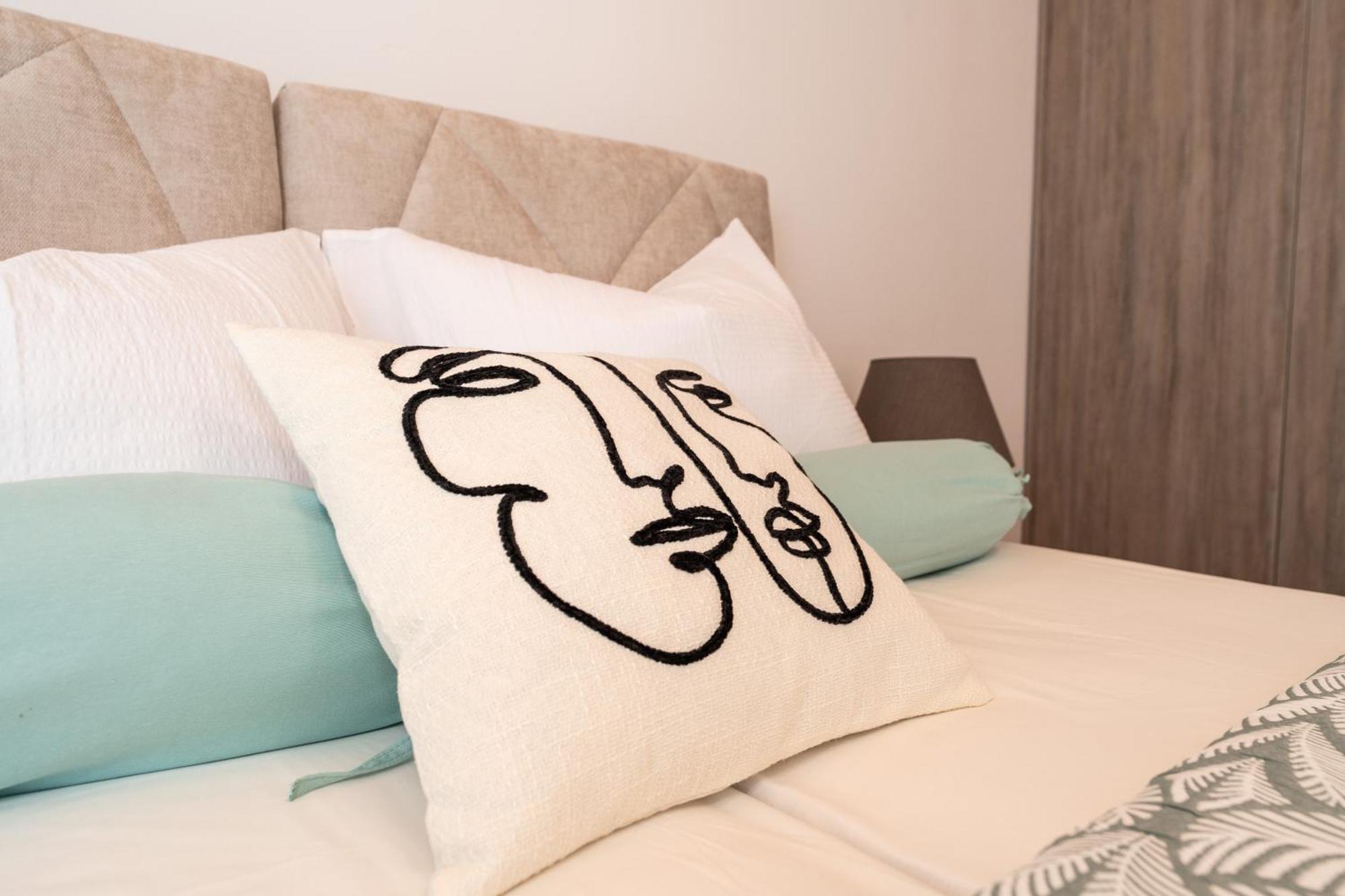 Tinel Apartman