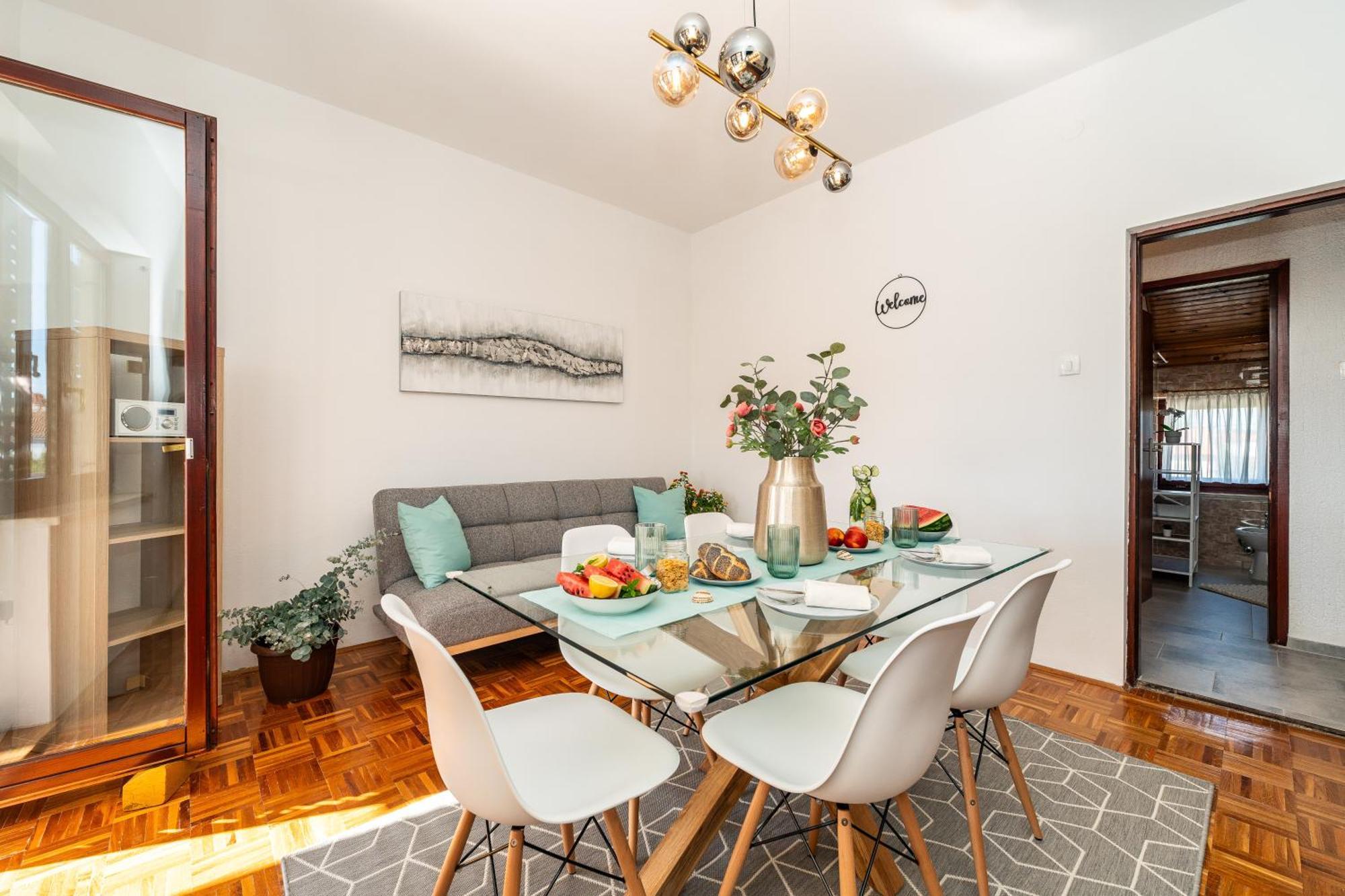 Tinel Apartman *